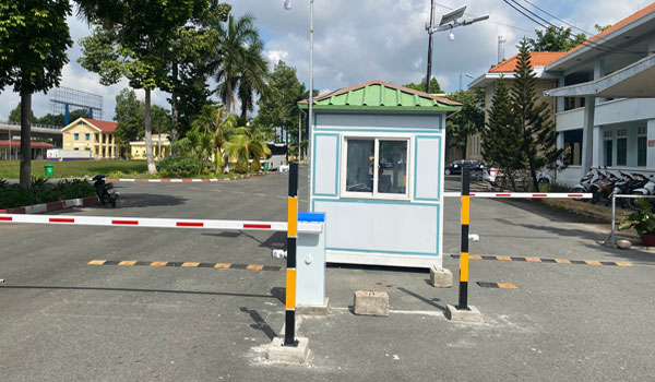 Bãi giữ xe thông minh giữ máy và xe ô tô 24-24 đi nhà gà T3