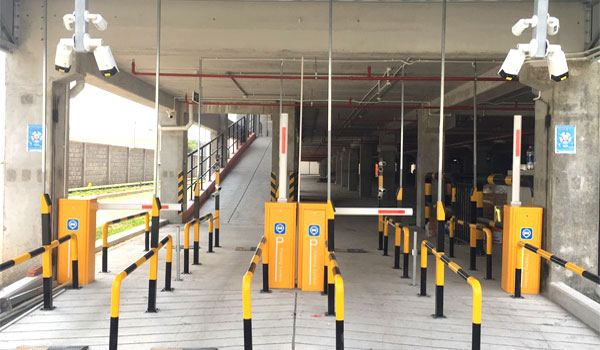 Hệ thống kiểm soát xe công nhân