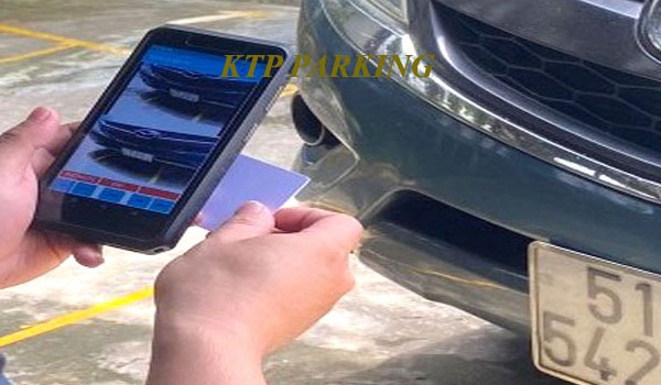 Máy giữ xe cầm tay có giá bán bao nhiêu